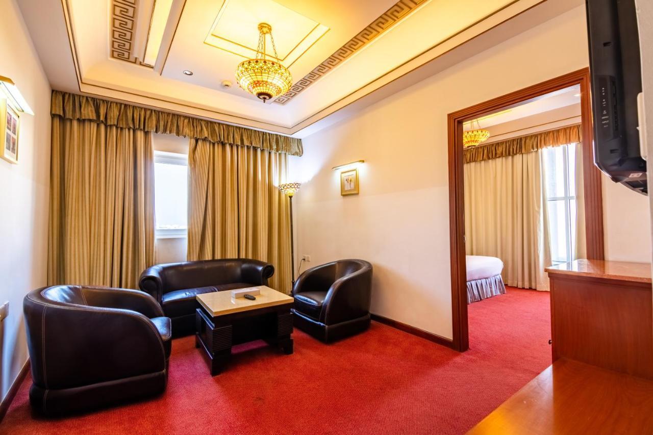 The Platinum Hotel Muscat Exterior foto